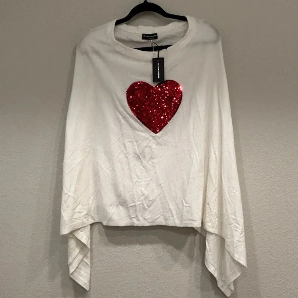 NWT Heart Valentines‎ Poncho - Picture 1 of 4
